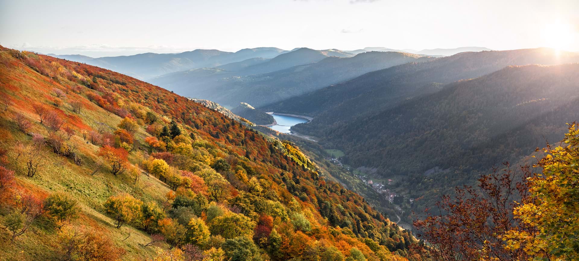Massif des Vosges à l'automne en Alsace