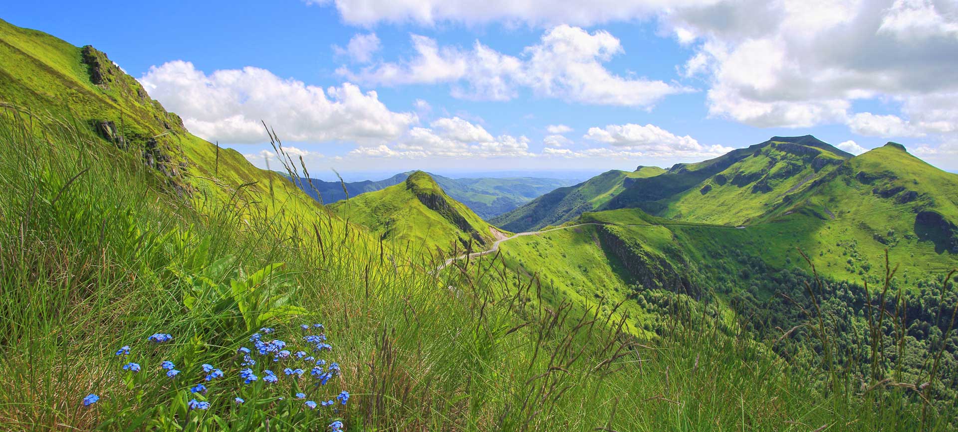 Payasage du Puy de Sancy au Massif central dans le Puy-De-Dôme 