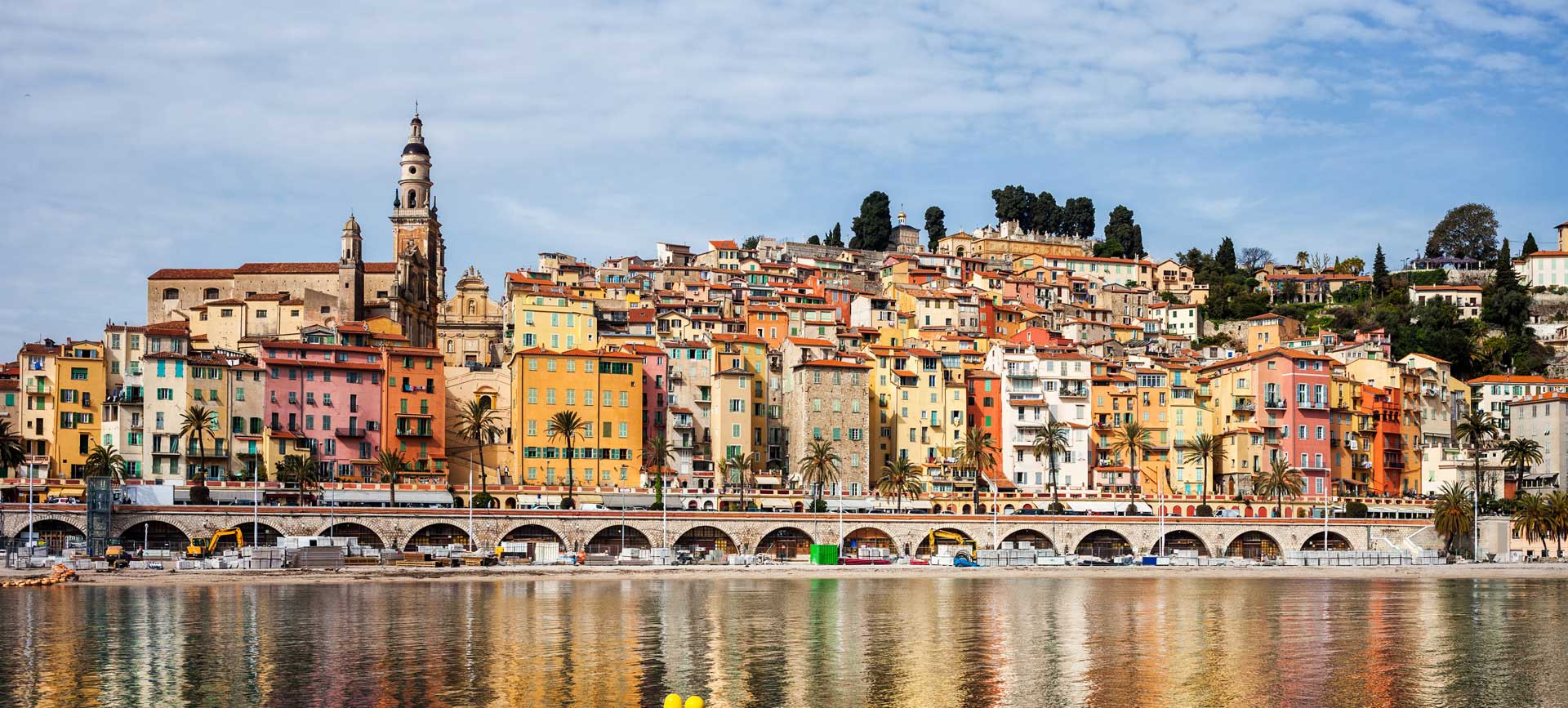 Ville de Menton sur la Côté d'Azur Alpes-Maritimes