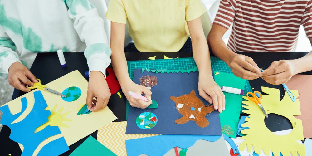 8 activités manuelles pédagogiques à faire en classe à partir de fournitures scolaires ordinaires
