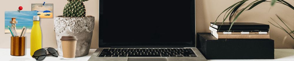 L’été au bureau : comment profiter du calme et gérer la chaleur ?